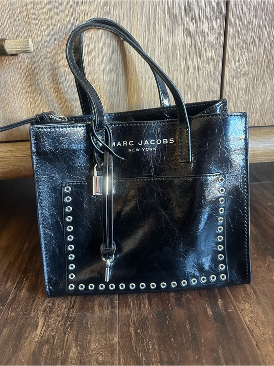 Marc Jacobs Handbags - Marc Jacobs Black Patent Leather Tote with Silver Eyelet Trim